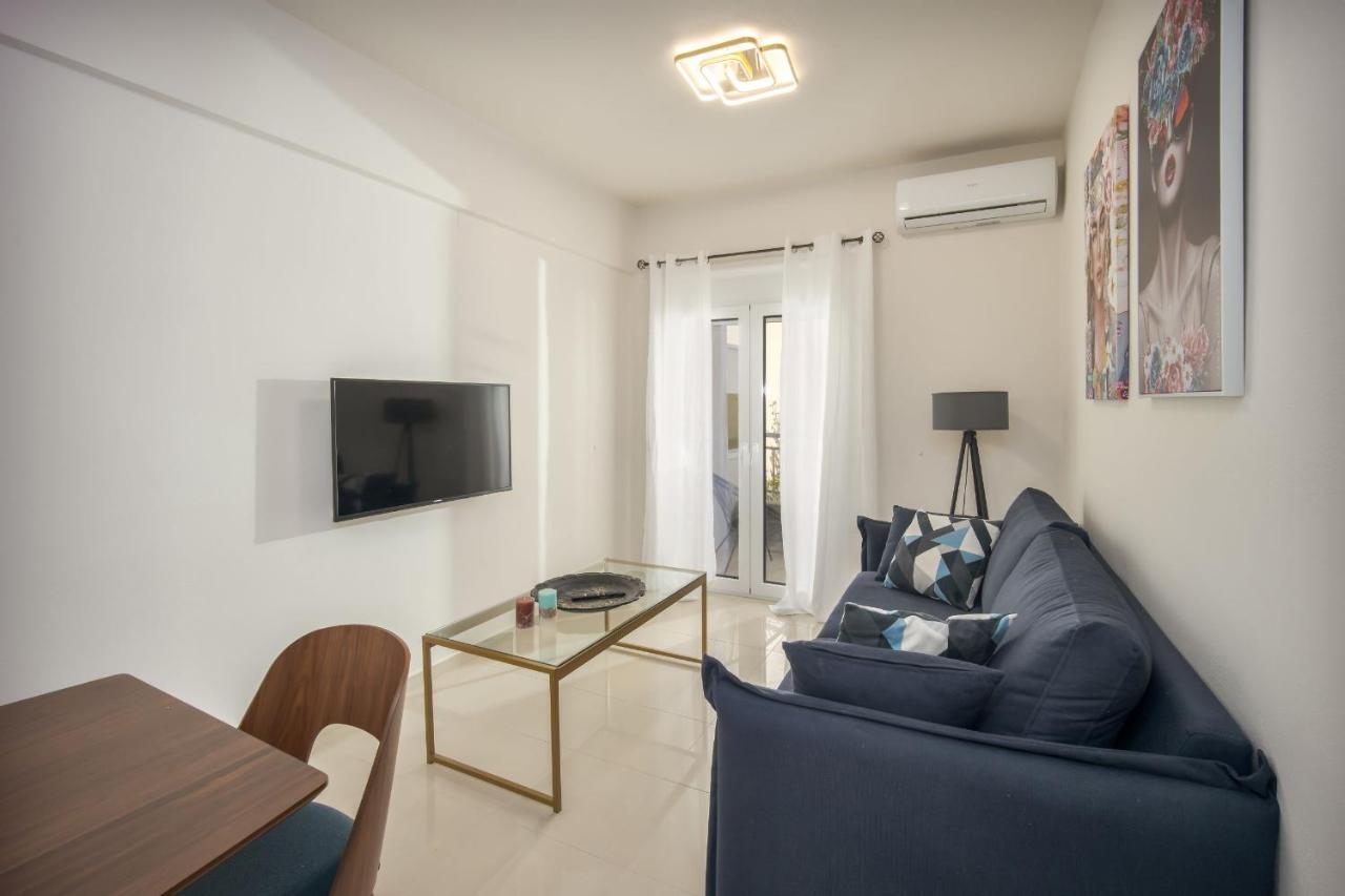 Apartment Downtown By Estia *